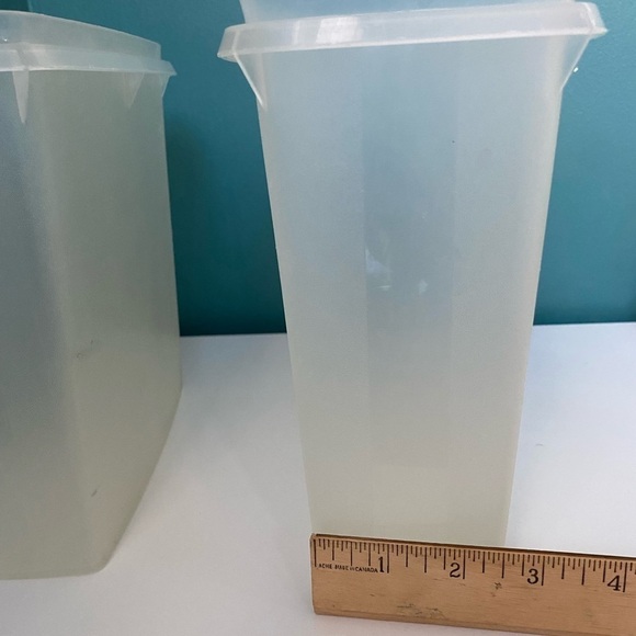 Vintage Tupperware Store-n-Pour, Cereal Keepers Container Lot Of 2 No Lids 469-6 - Picture 8 of 11